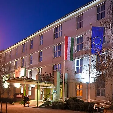 Hotel Millennium 3*