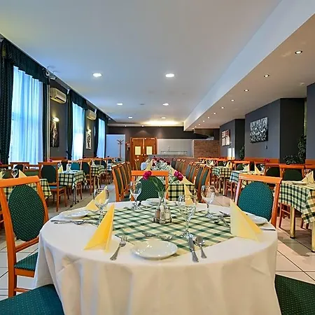 Hotel Millennium 3*