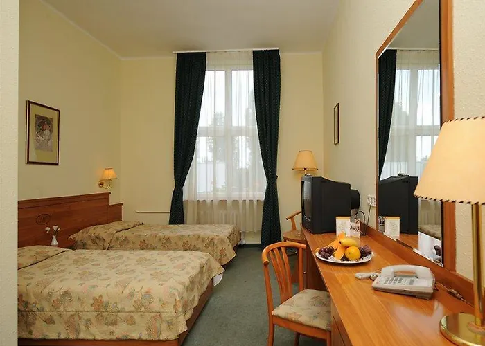 Отель Millennium 3*