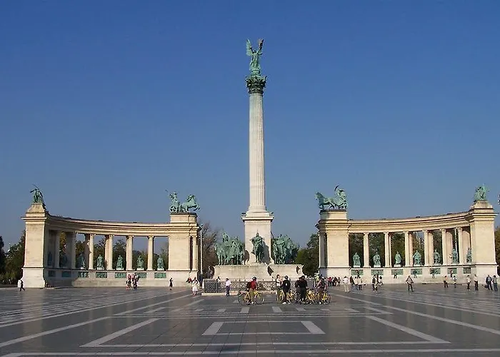 Отель Millennium